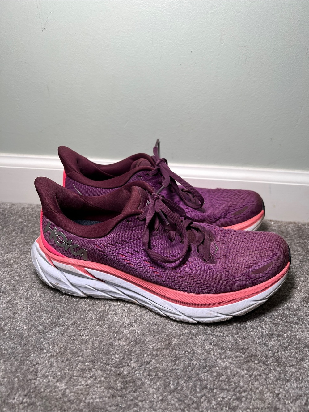 Hoka Clifton 8 Running Walking Sneaker Shoe Purple and Pink size 7.5 - Picture 1 of 8